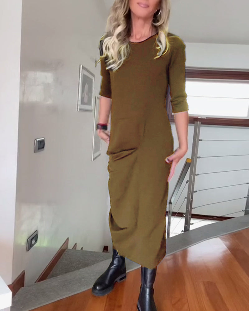 Elegantes Rundhals Kleid mit Plisseefalten