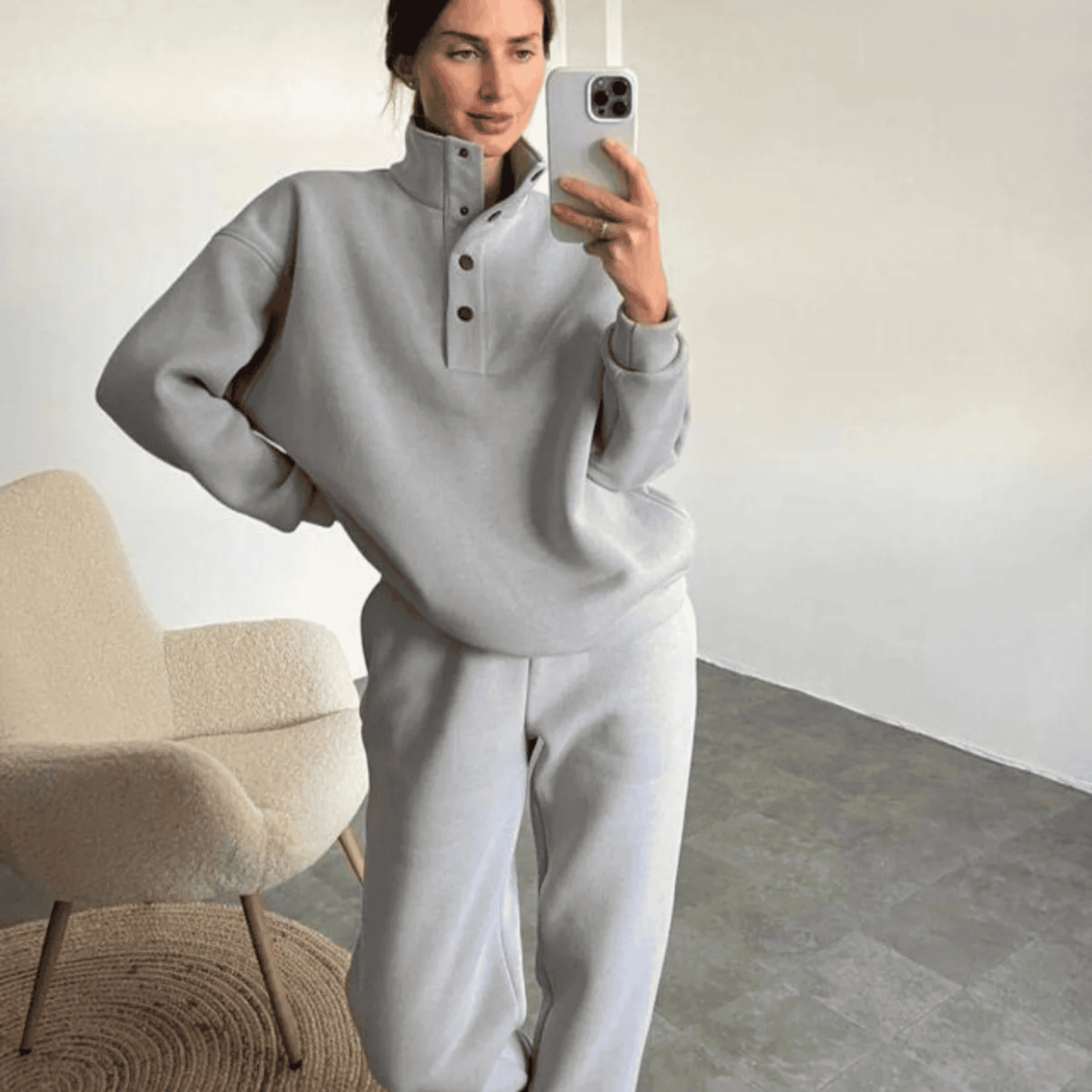 Sportliche Damen Trainingshose mit Stehkragen
