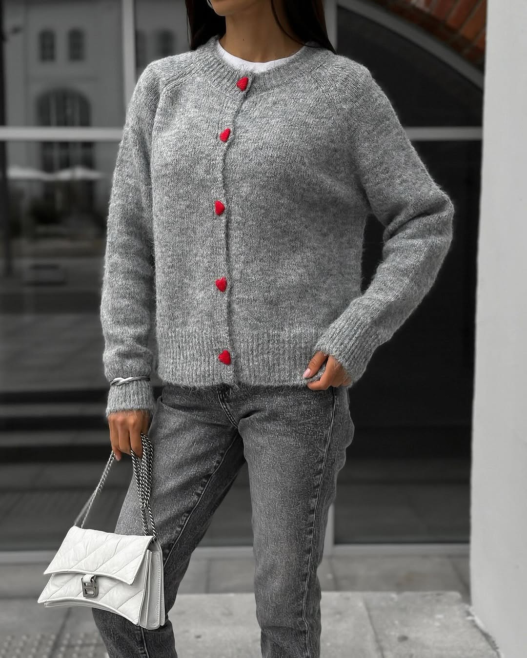 Weiches Strickoberteil mit Herzknöpfen Damen