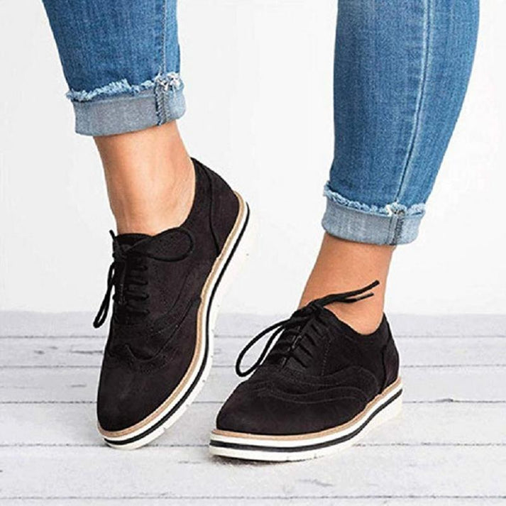 Stylische Lederschnürschuhe Damen