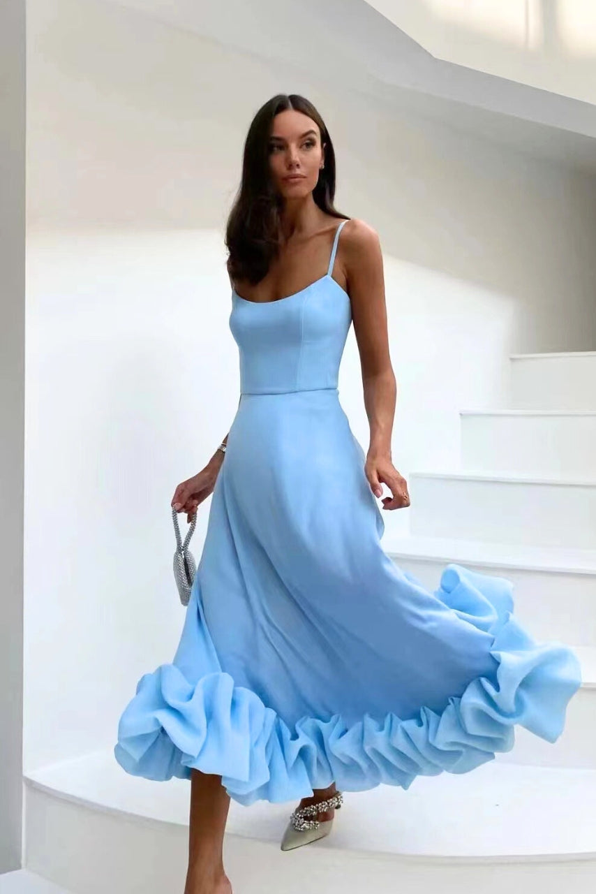 Elegantes Damenkleid Hochzeitsgast Rüschendesign