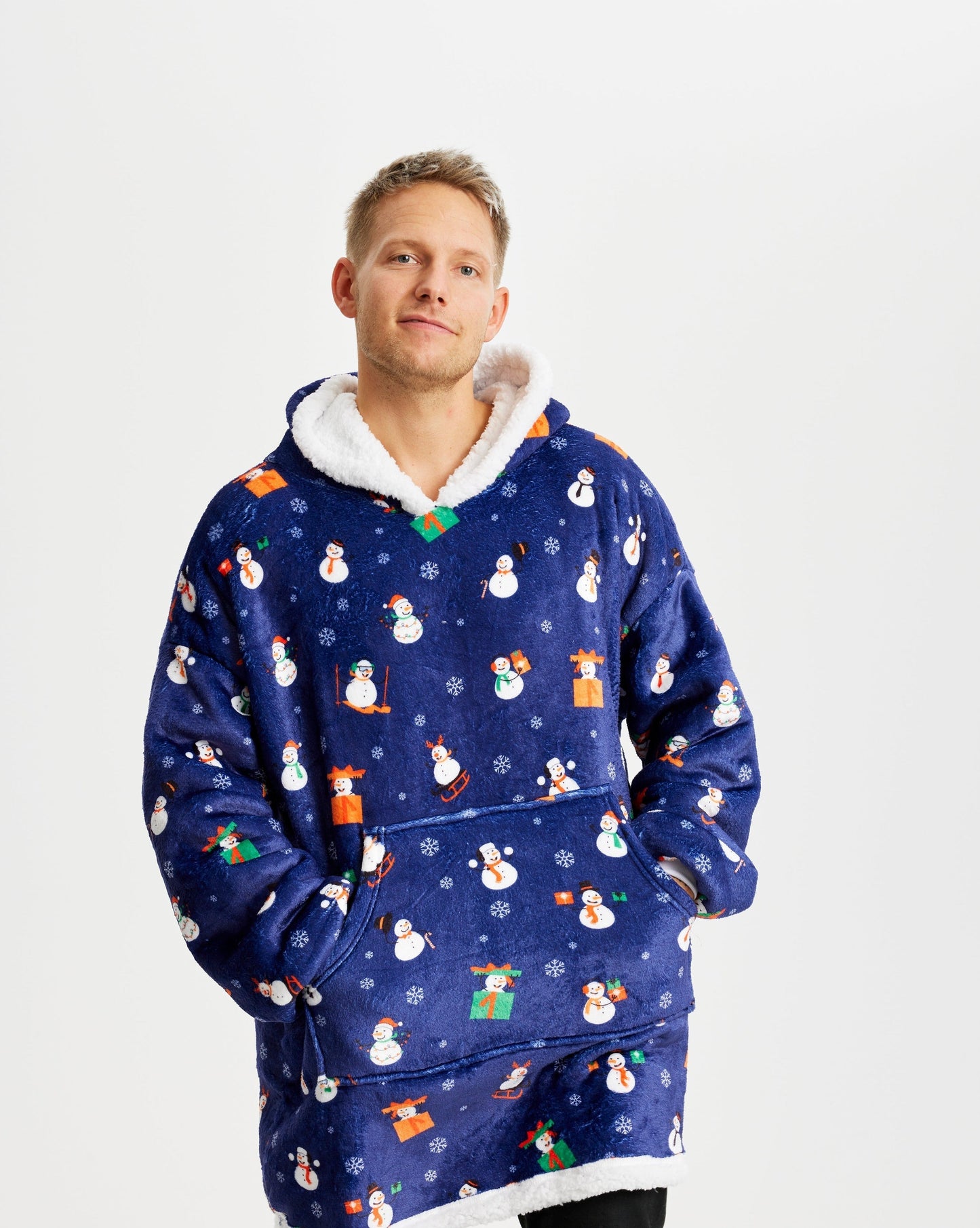 Weihnachtspullover Schneemann Winter - IdealeKleiden
