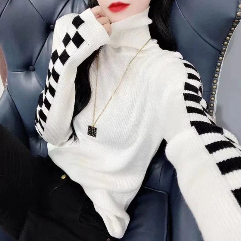 Stylischer Karo Pulli Rollkragen