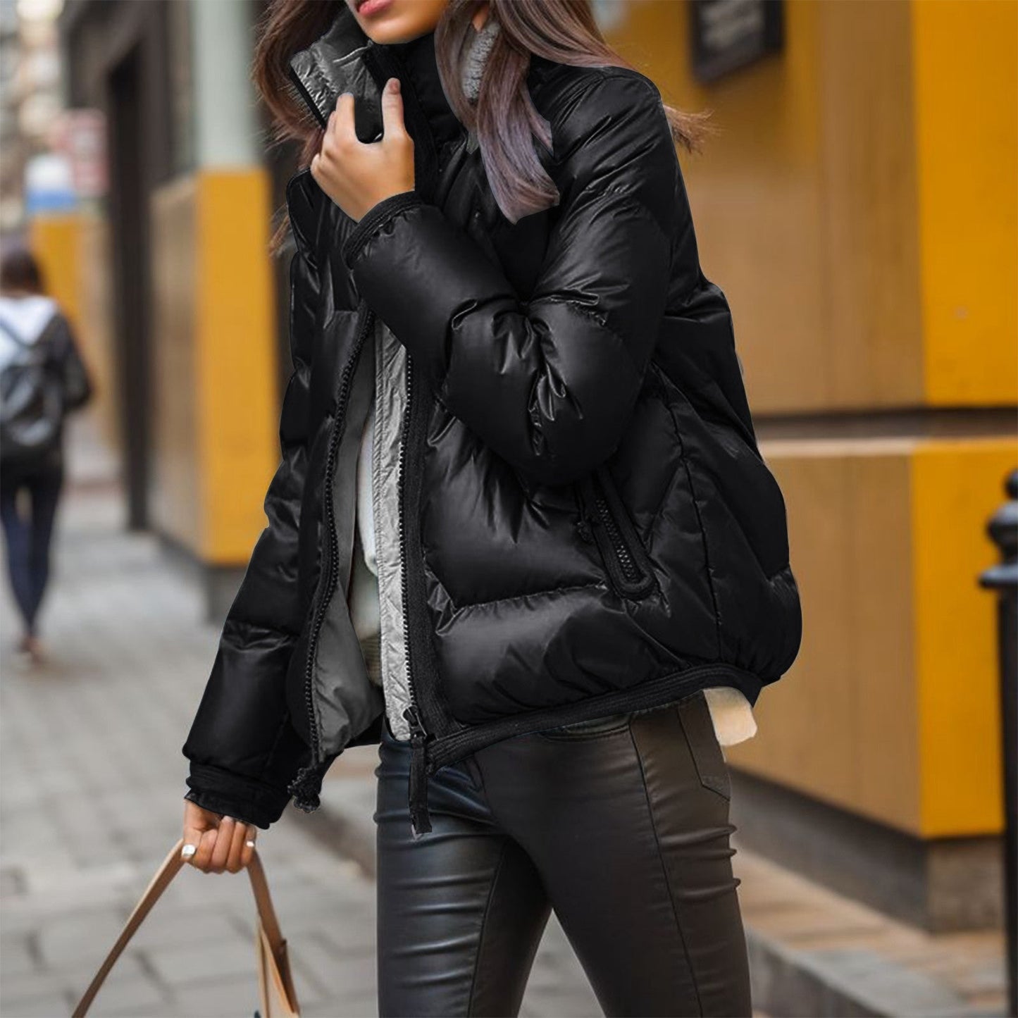 Modische Steppjacke Glänzend Schwarz