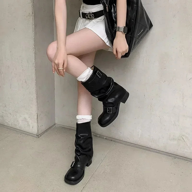 Elegante Stiefel Mit Falten Mittellang