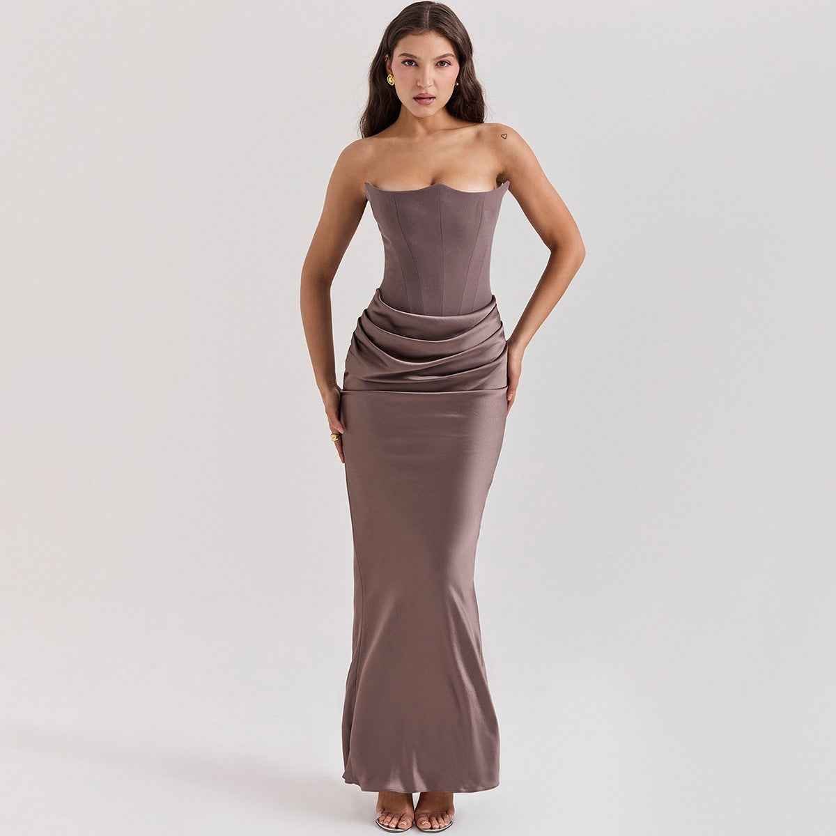 Elegantes Abendkleid Mit Korsett