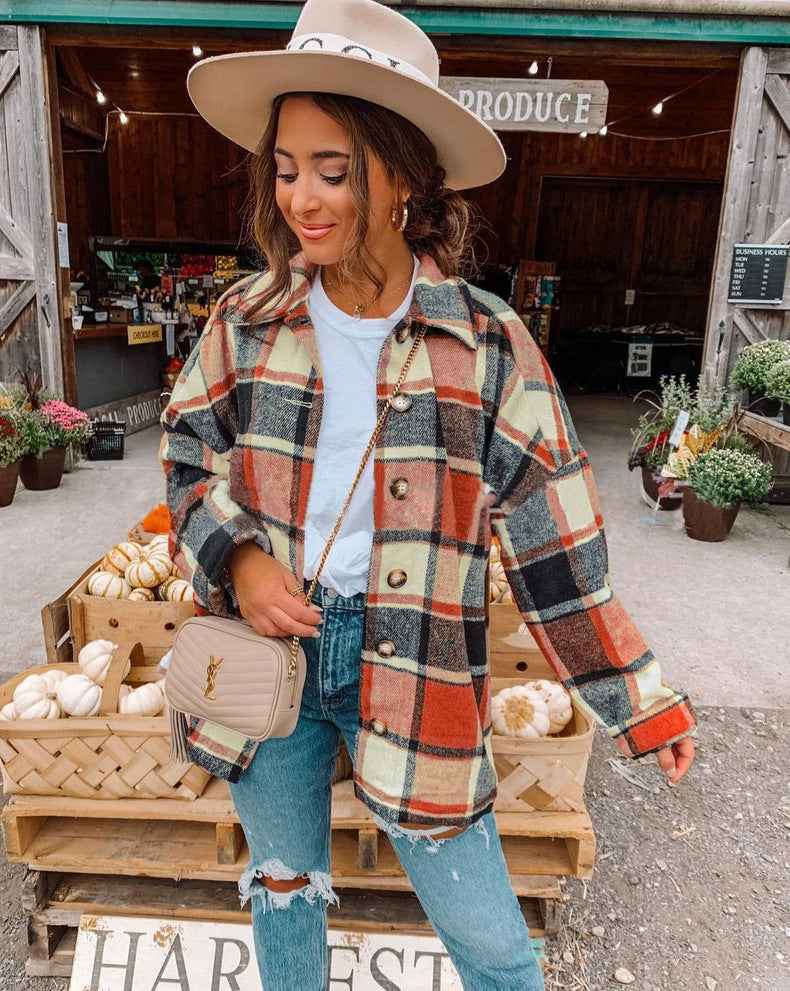 Modischer Oversize Cardigan Kurz