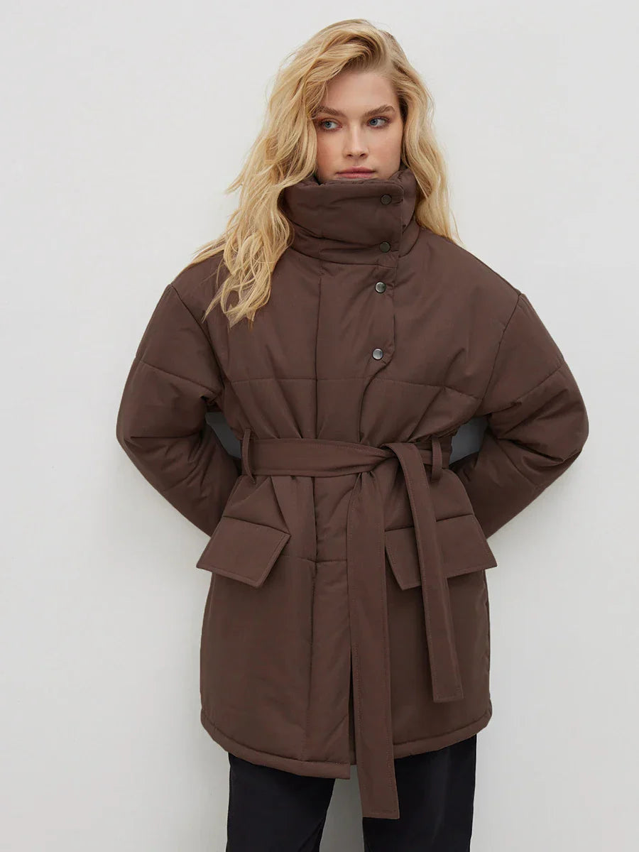 Stylischer Wintermantel Elegant Damenschneidung