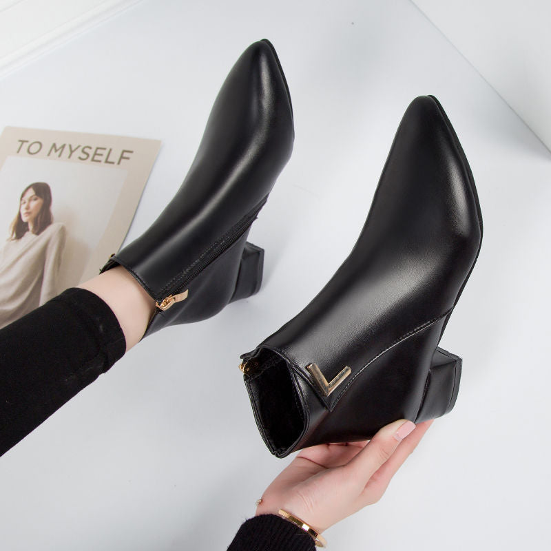 Stilvolle Stiefeletten Wildleder Spitze Blockabsatz
