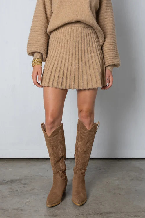Chices Set aus Plisseepullover und Rock Damen