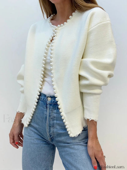 Elegante Strickjacke mit Perlen und Fransen
