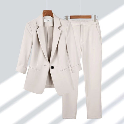 Eleganter Damenanzug Winterkollektion - IdealeKleiden
