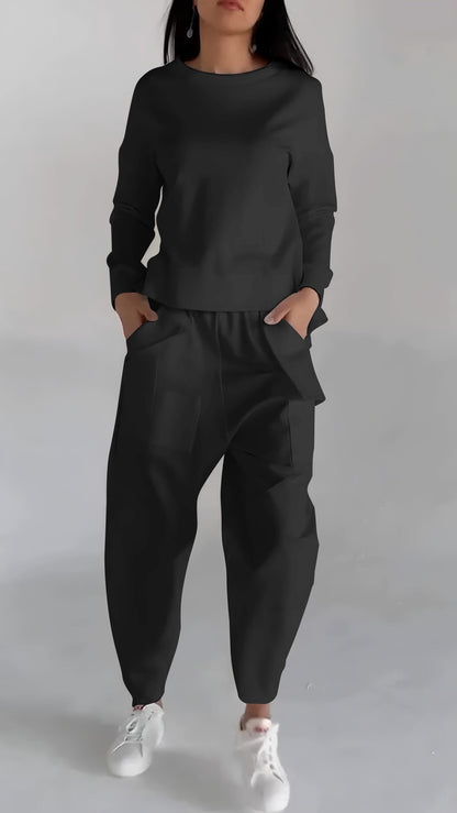 Praktische Damenkleidung mit Leichtem Oberteil Look