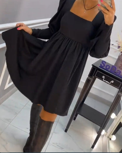 Modisches A-Linie Kleid mit Quadratausschnitt