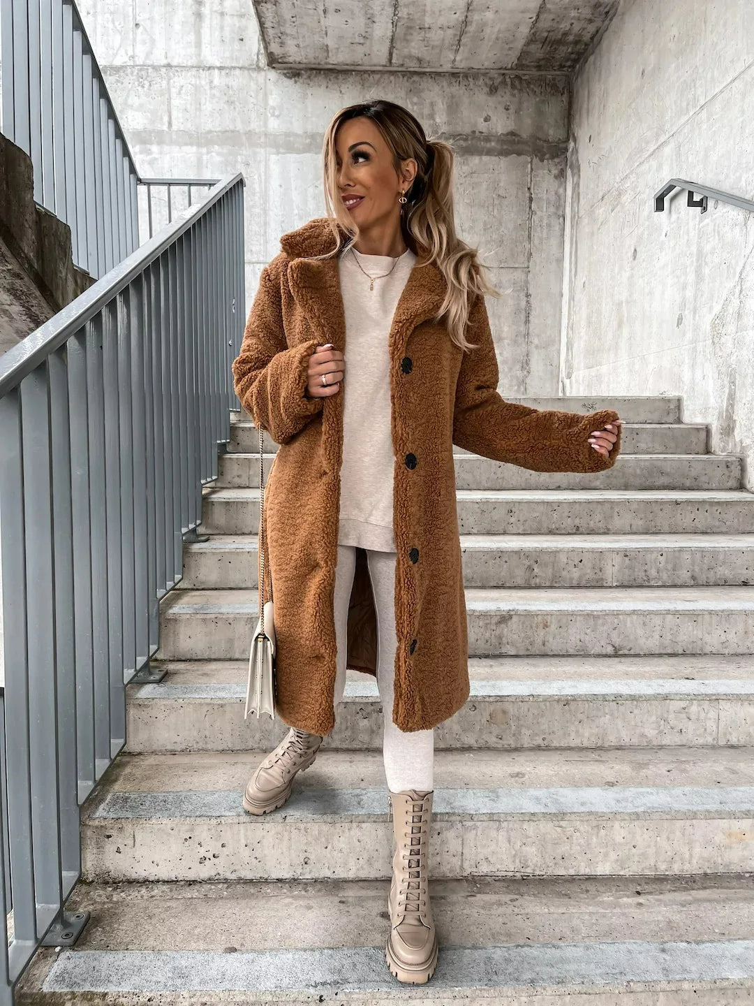 Eleganter Damen Trenchcoat Lang Fellmantel