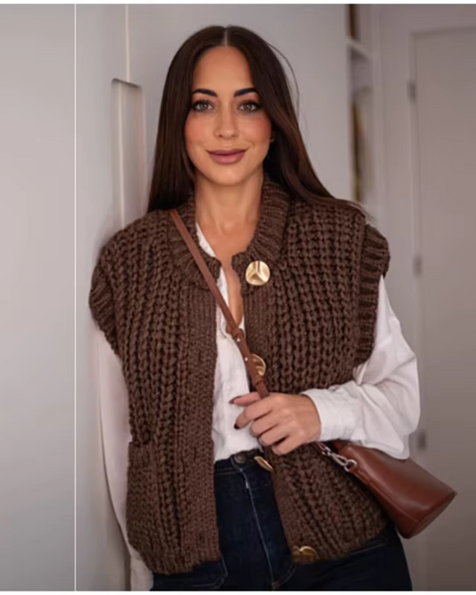 Bequeme Strickweste Trendy Style - IdealeKleiden