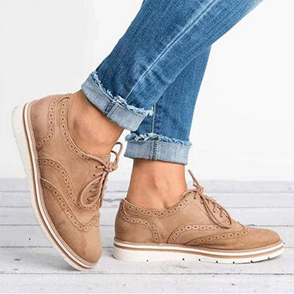 Stylische Lederschnürschuhe Damen