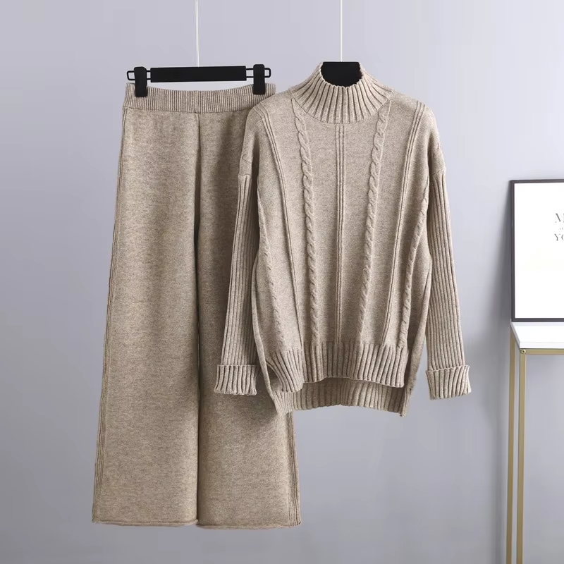 Modisches Strick-Kleid-Set für Damen