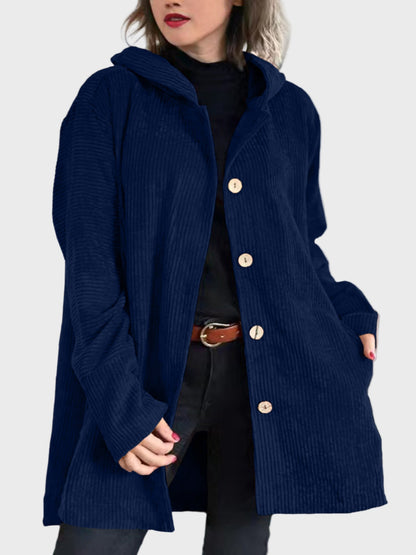 Praktische Winterjacke Kapuze und Knöpfe