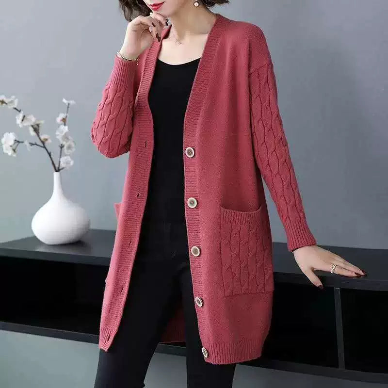 Weicher Wollcardigan Mittellang mit Knöpfen - IdealeKleiden
