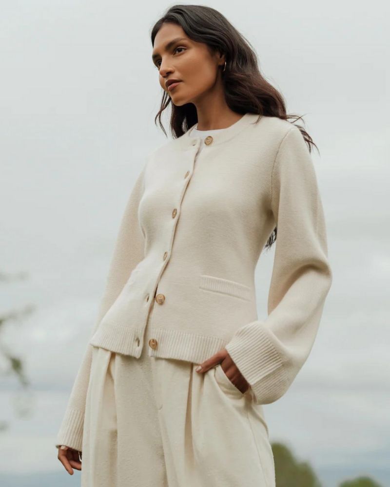 Modischer Cardigan Damen Stil