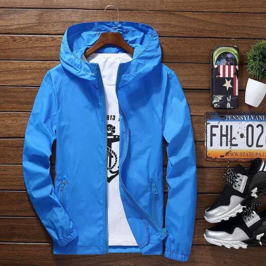 Stylische Herren-Jacke mit Kapuze