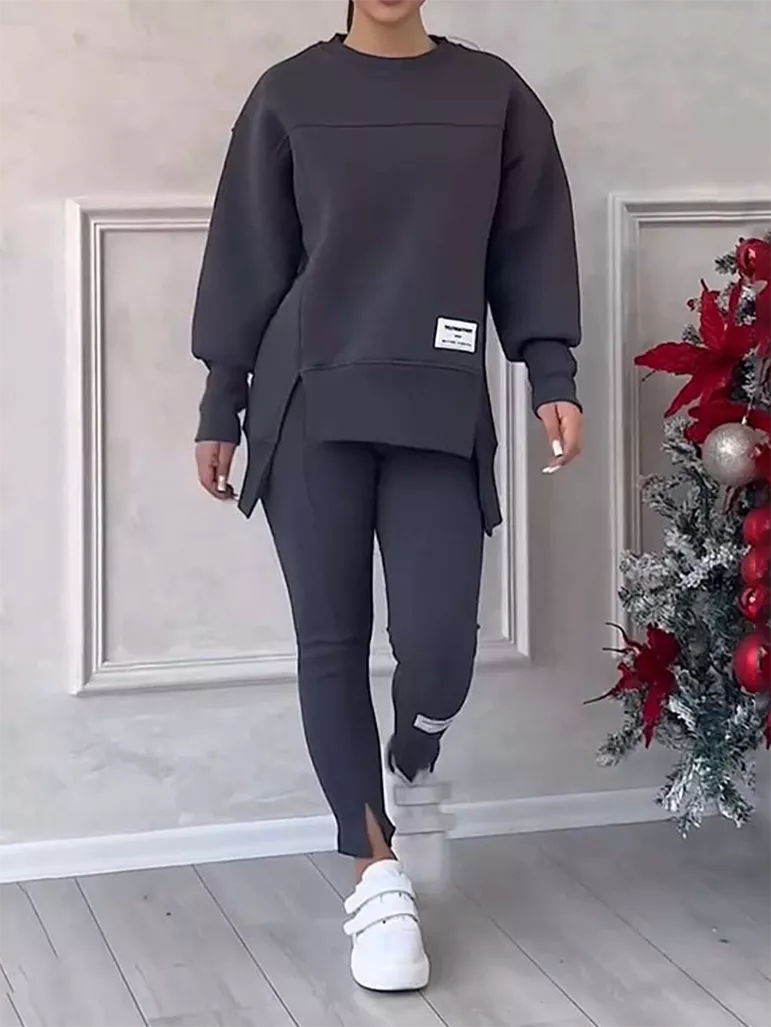 Elegantes Winter-Set: Pullover mit Patchwork und Leggings