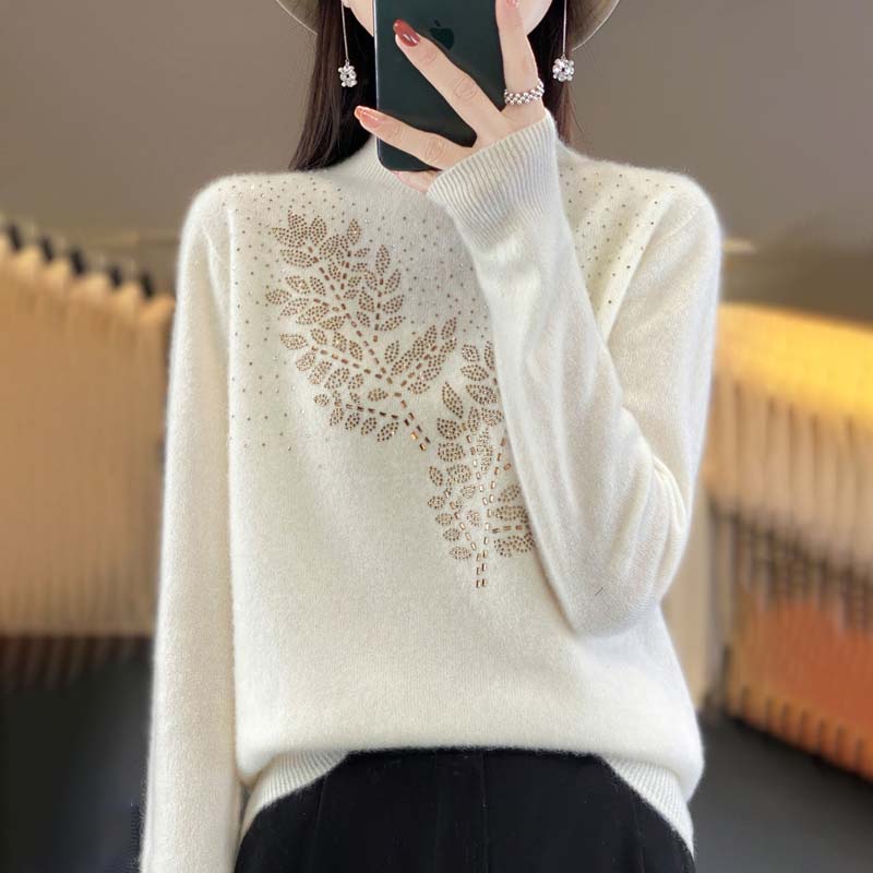 Damenpullover Mit Feinem Blumenmuster