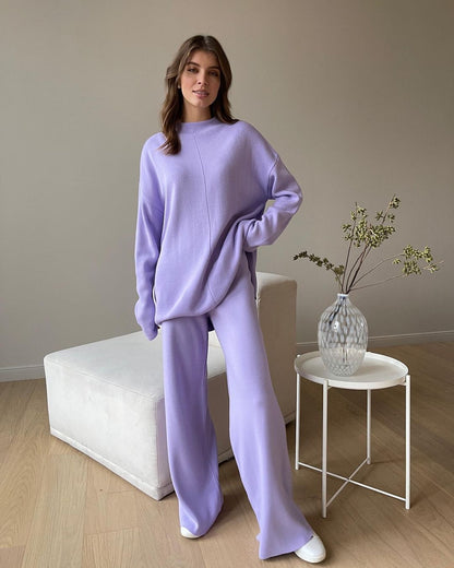Wintermode Set: Warmes Pullover und Hose