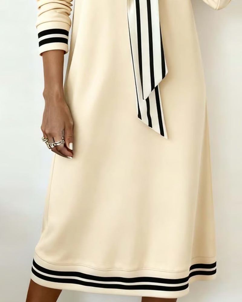 Elegantes Kleid Mit Kontrast und Geradem Schnitt - IdealeKleiden