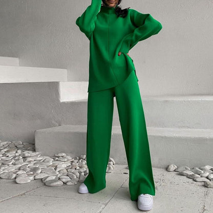 Wintermode Set: Warmes Pullover und Hose