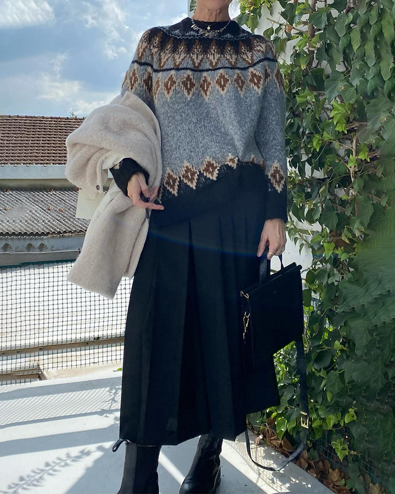Stilvolles Kleid Mit Geometrischem Design
