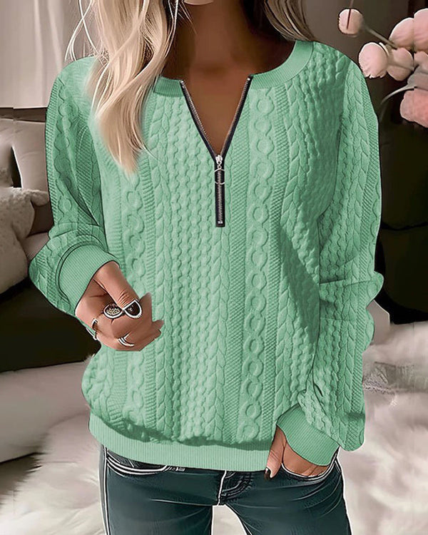 Lässiger Strickpullover Mit Halbzippverschluss