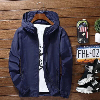 Stylische Herren-Jacke mit Kapuze