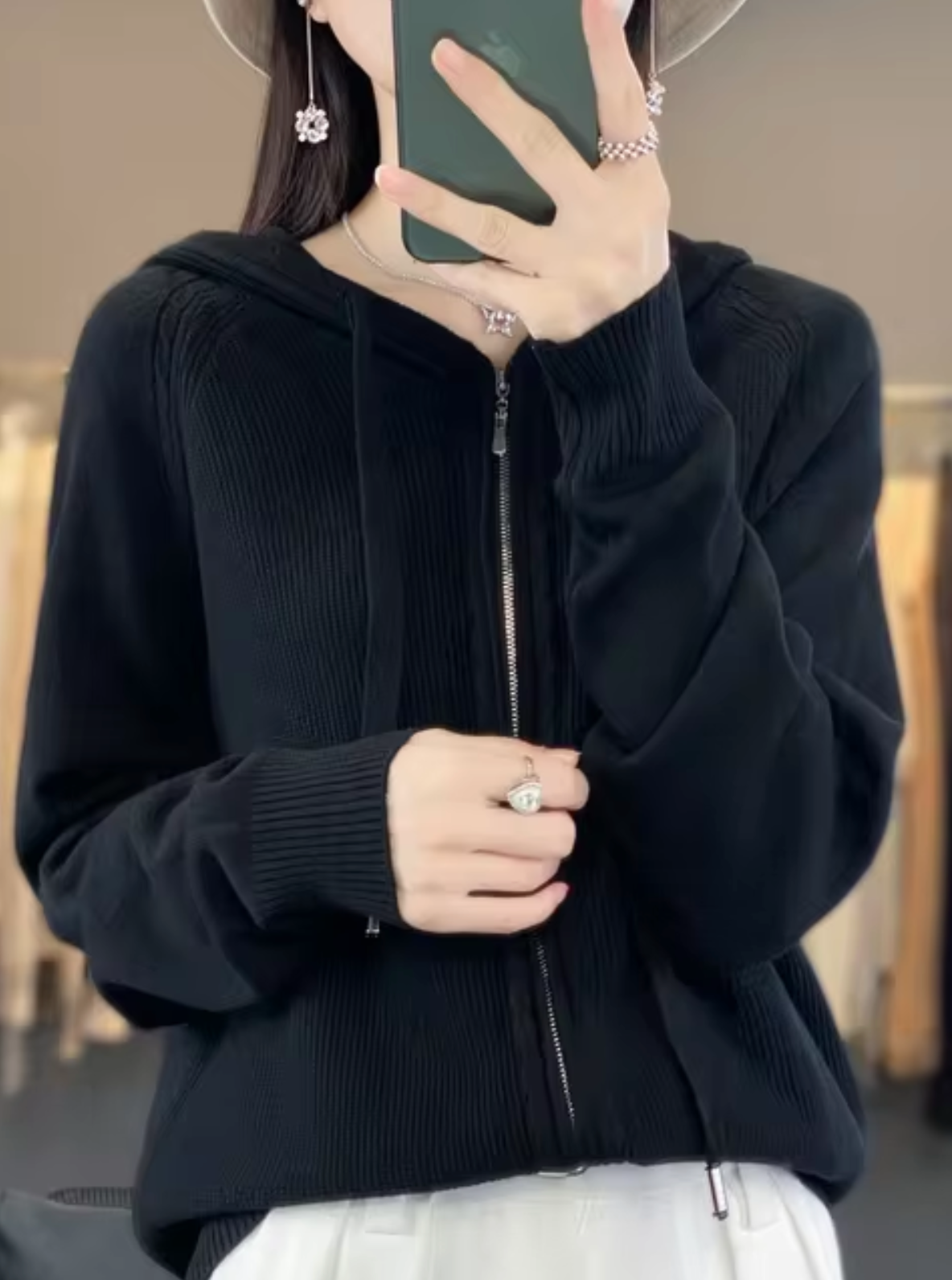 Kuschelige Strickjacke Mit Kapuze
