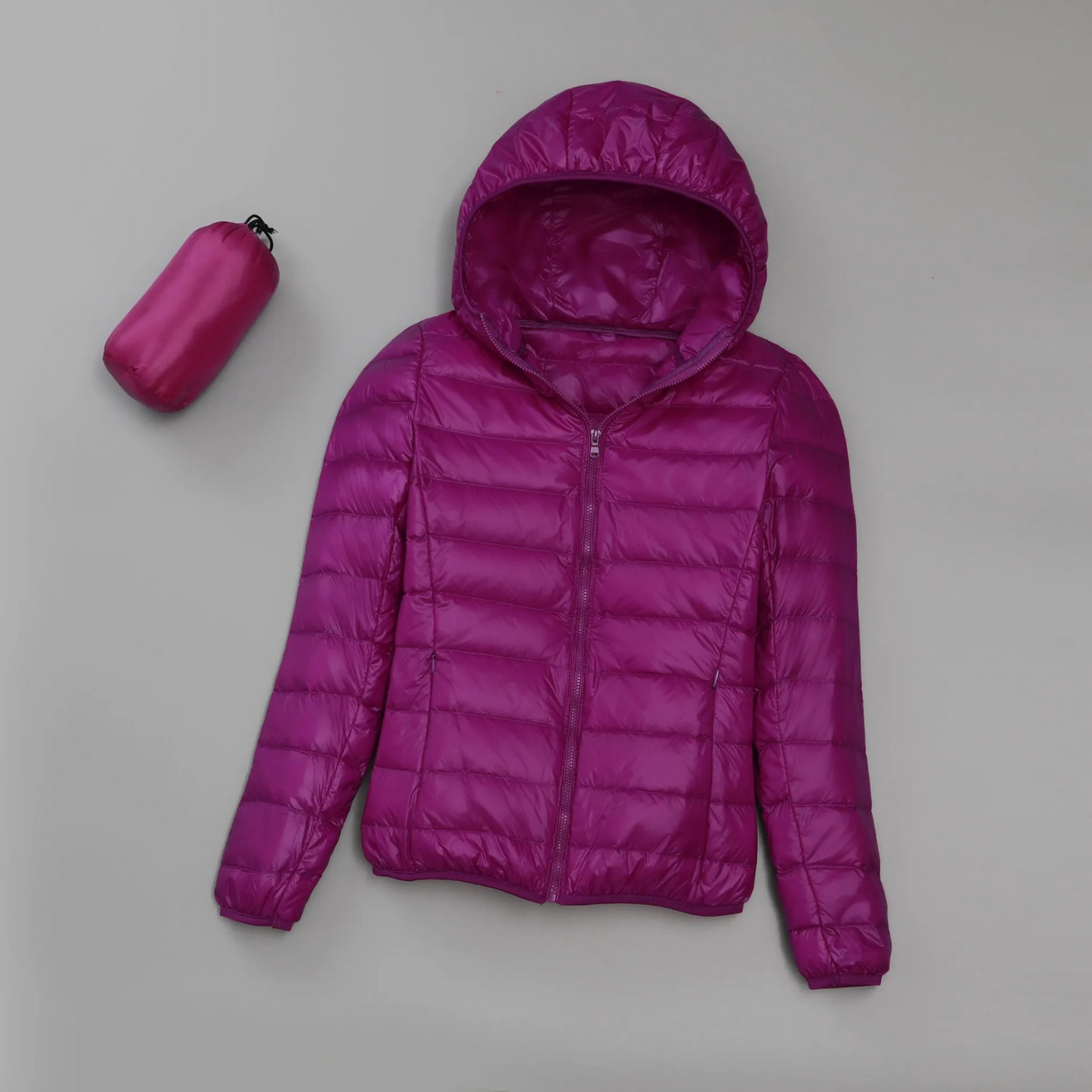 Leichte Outdoor-Jacke Kapuzen-Design Isoliert