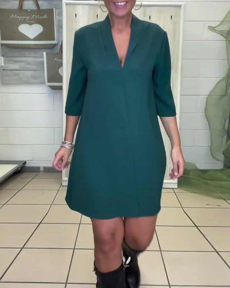 Elegantes Kleid Mit V-Ausschnitt Kurzarm