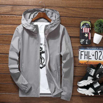 Stylische Herren-Jacke mit Kapuze