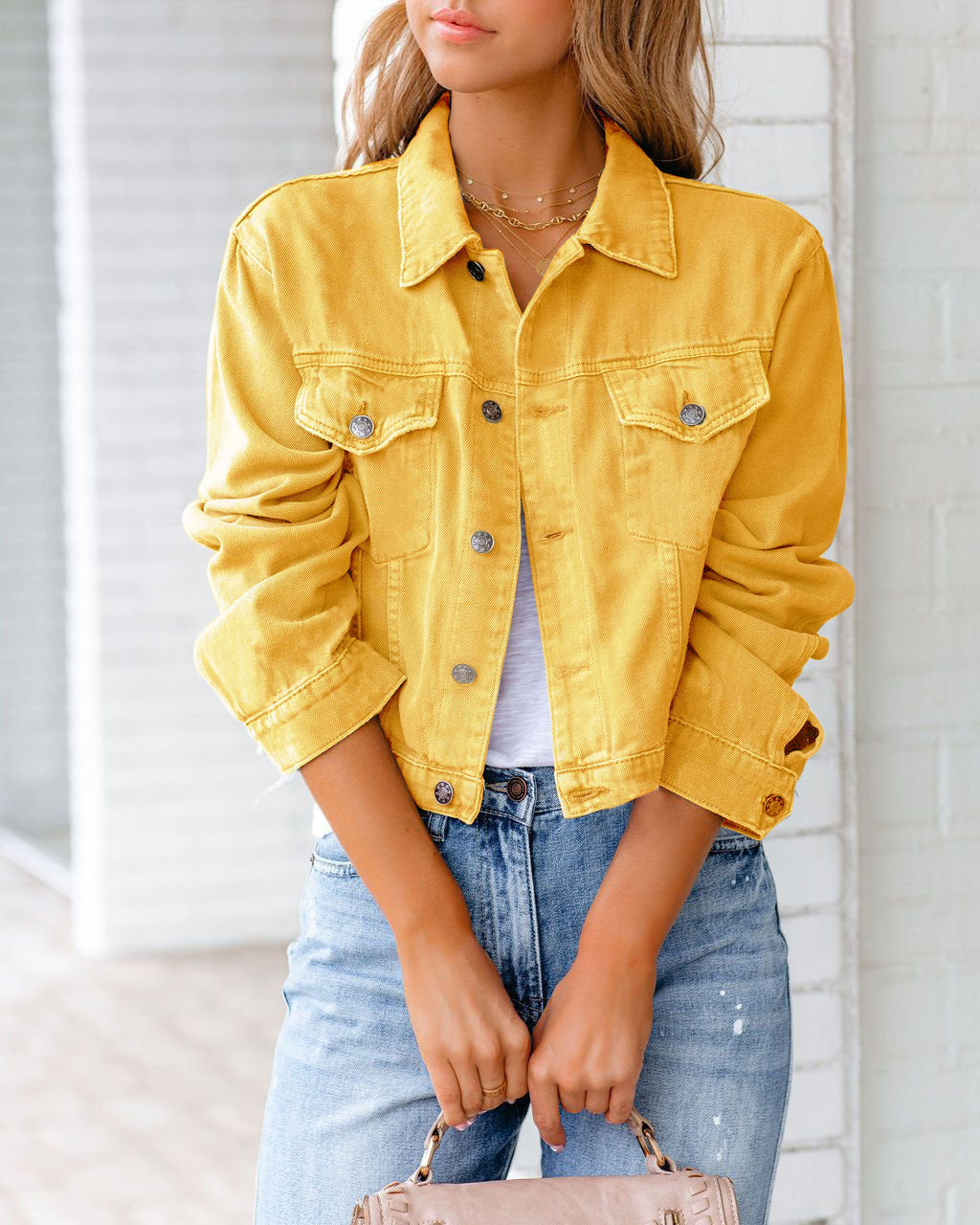 Modische Damenjeansjacke Mit Taschen
