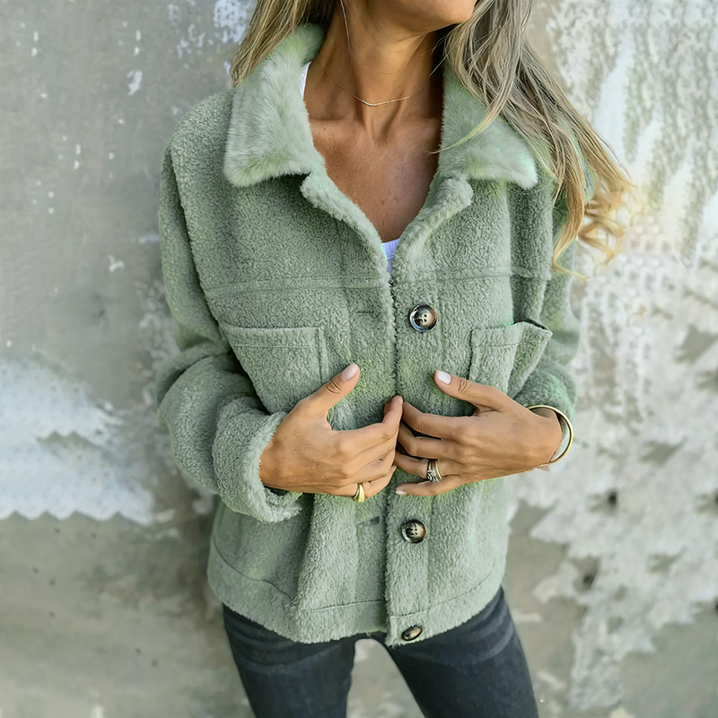 Stylische Damenwinterjacke Wolle Kragen