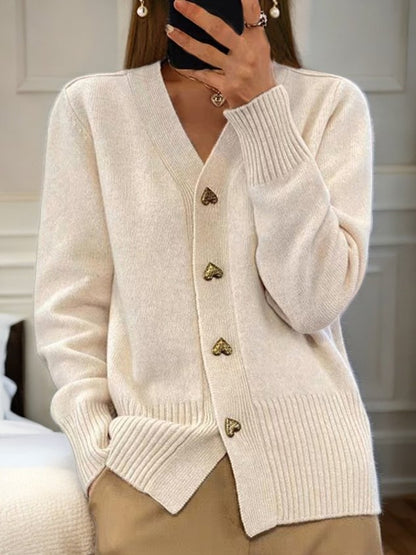 Weicher Cardigan mit Goldenen Herzknöpfen