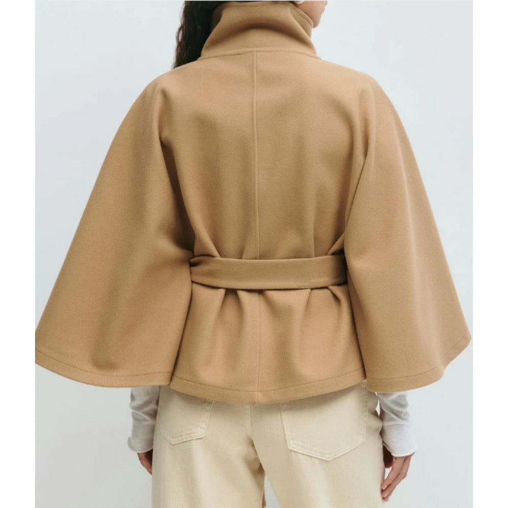 Elegante Damenkleidung | Hochgeschlossenes Kleid Mit Gürtel - IdealeKleiden