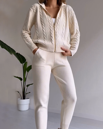 Stylisches Cardigan-Set mit Twist-Design und lässigem Look