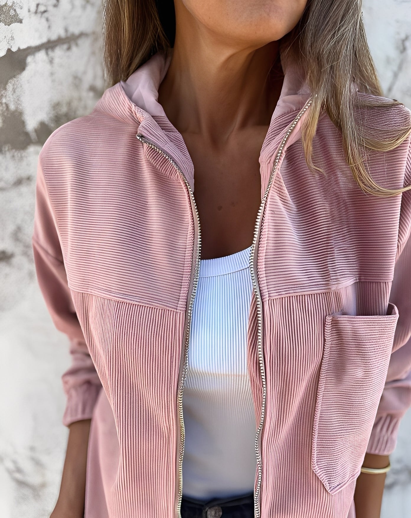 Bequeme Damen-Cordjacke Kapuze