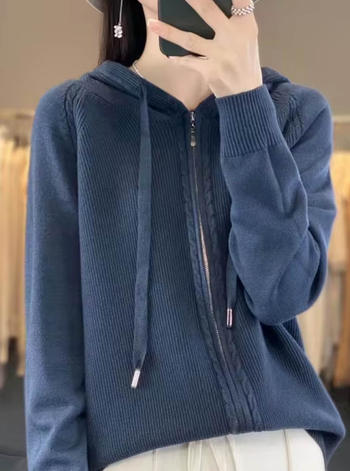 Kuschelige Strickjacke Mit Kapuze