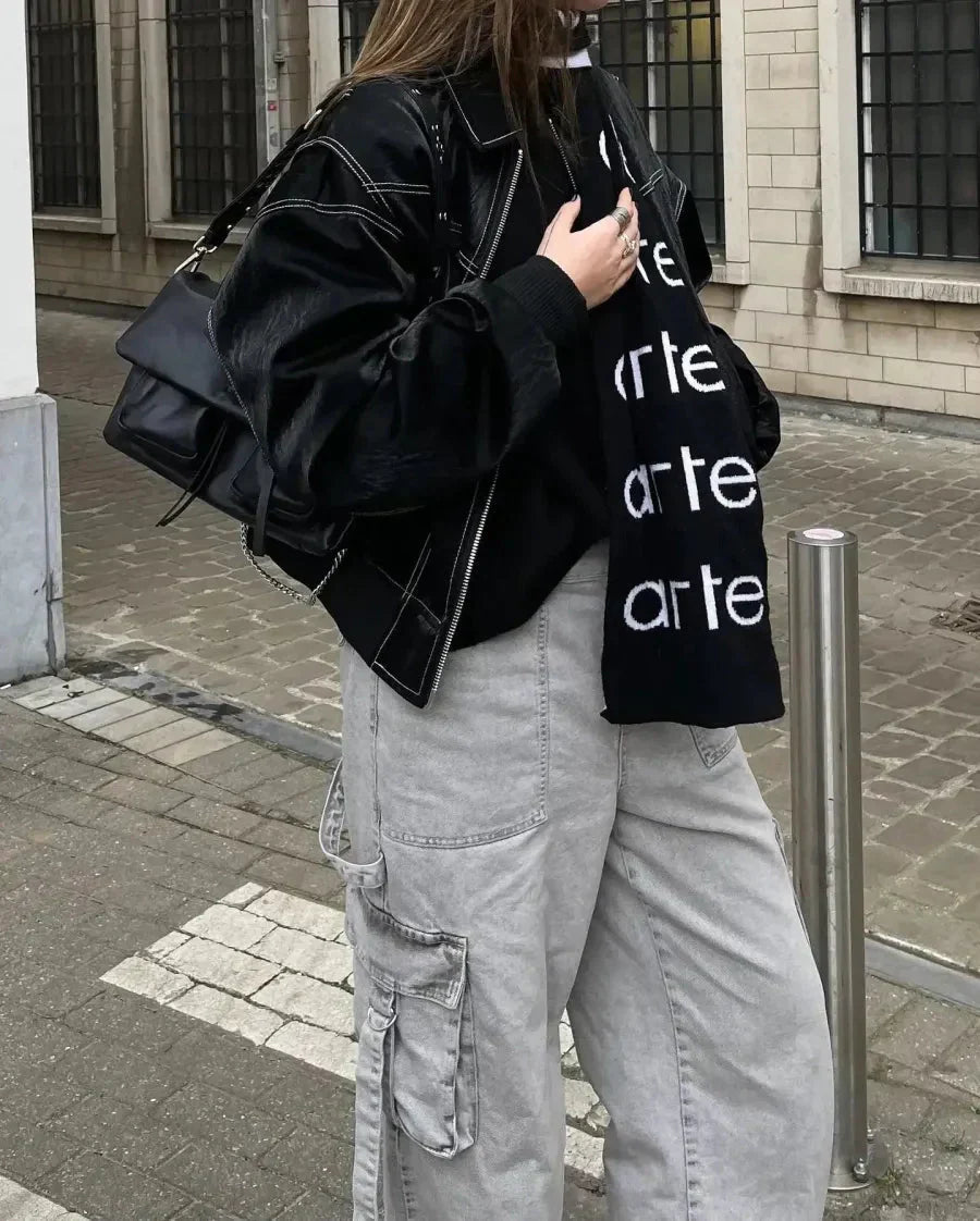 Große Damenjacke Reißverschluss Elegant