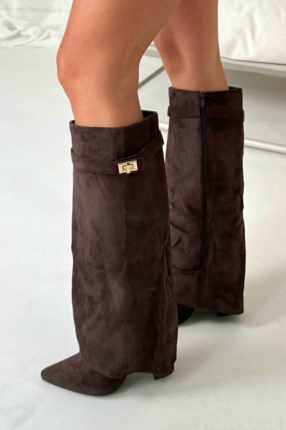 Klappkniehohe Stiefel Wildleder Schnalle Blockabsatz