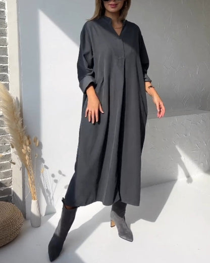 Stylisches V-Ausschnitt Kleid mit Tasche