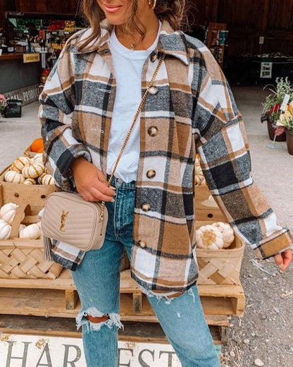 Stylische Karo-Jacke Mit Knöpfen