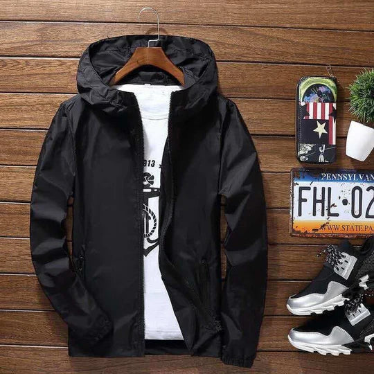 Stylische Herren-Jacke mit Kapuze
